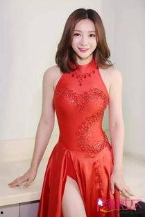 柳岩简历资料个人资料,多栖艺人，美丽与才华并重的娱乐圈新星