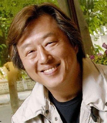 王伟忠个人资料,从幕后推手到台前明星，揭秘他的传奇人生