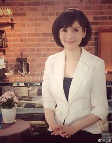 女主播凤十三,直播界的璀璨明星